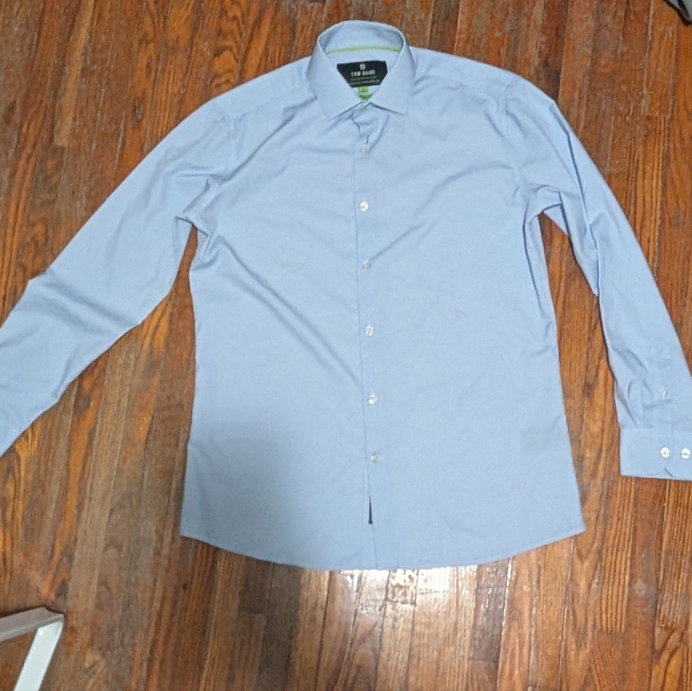Tom Baine Button Up